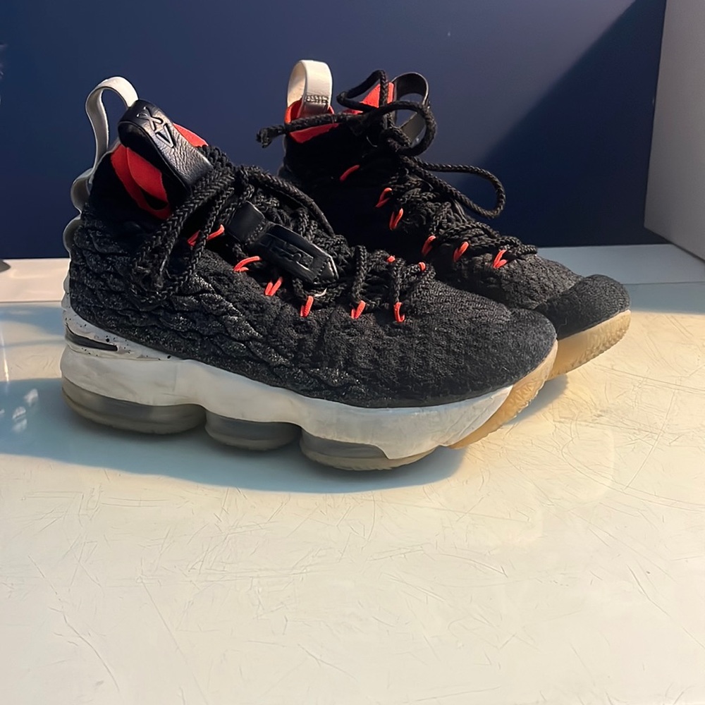 Rare Lebron XV grade school